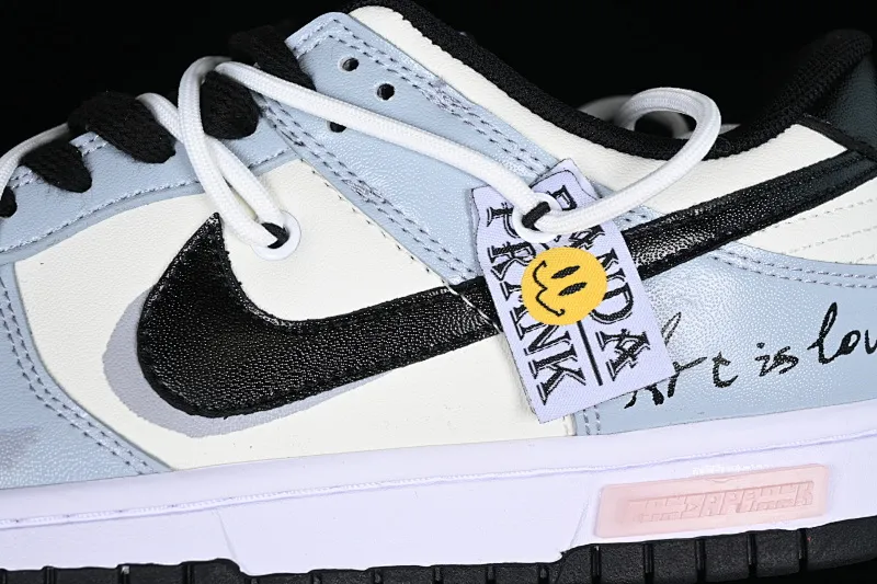 All Categories Nk SB Dunk Series Nk SB Dunk Low Low-top sneakers Customized large box Nk Dunk Low Panda Prank-The Art of Love SB strappy low-top casual sneakers DD1391-100